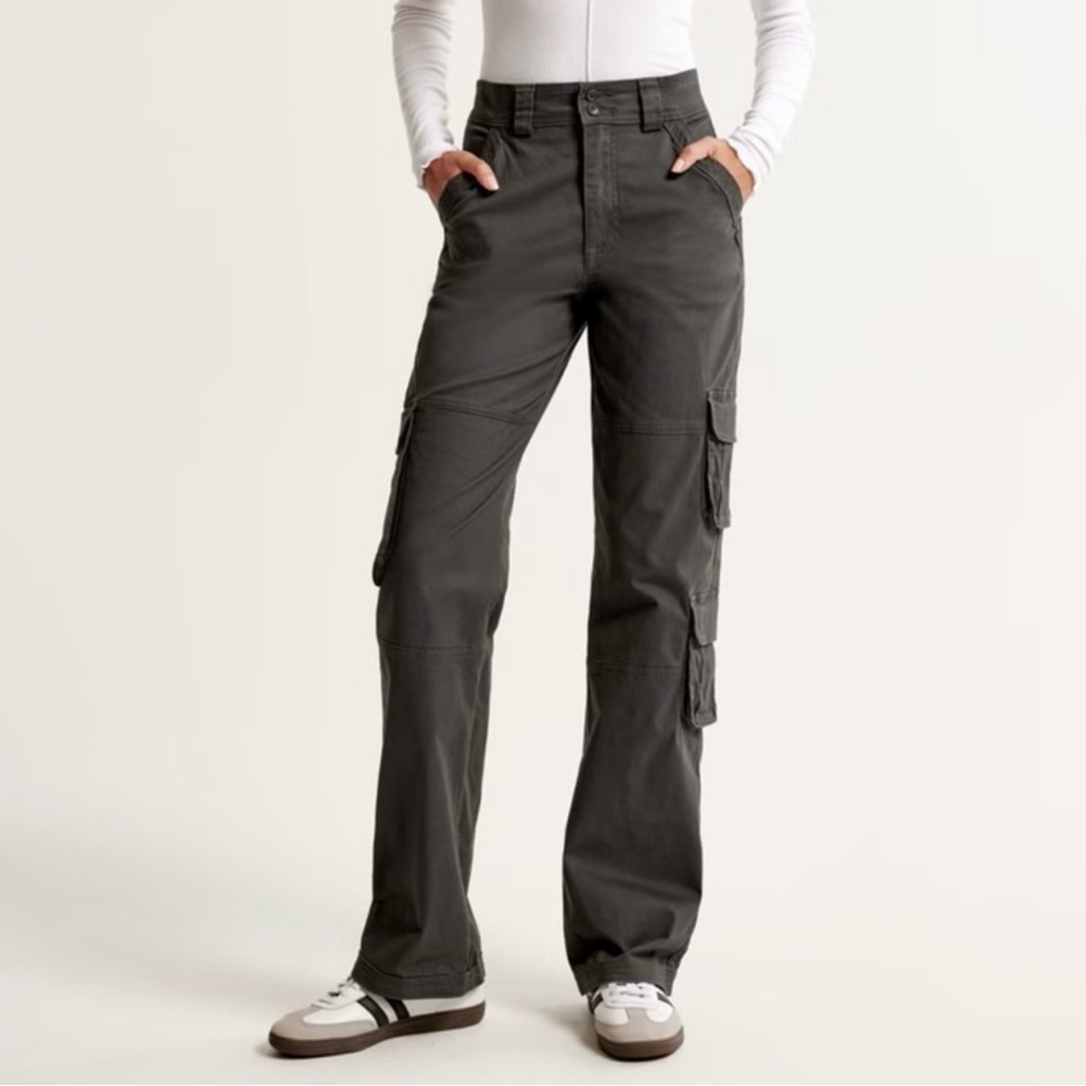 Abercrombie & Fitch Women’s Relaxed Cargo Pant Black Size 29|8S